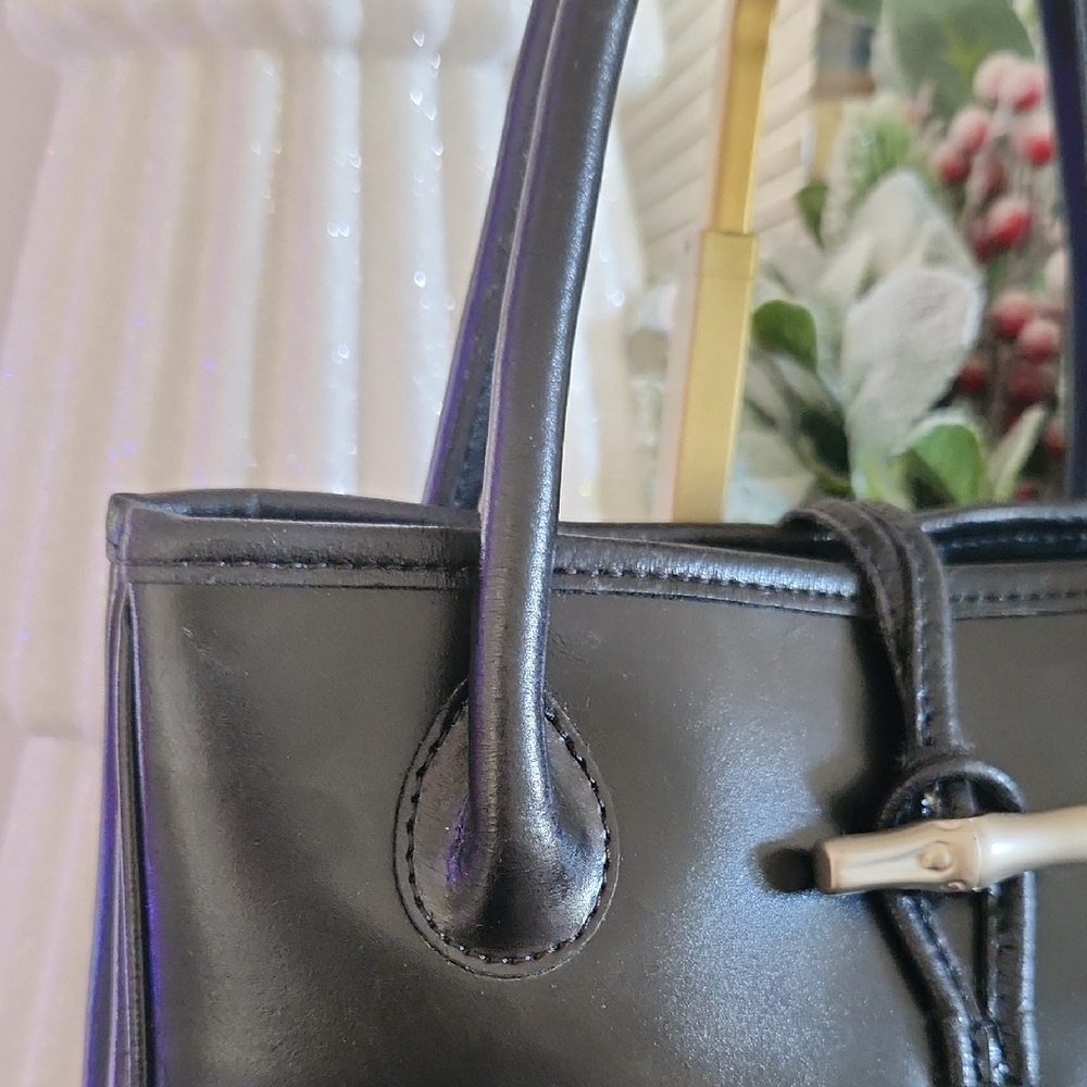 Longchamp Black Leather Tote Bag..Stunning Quiet Luxury! - Picture 3 of 15